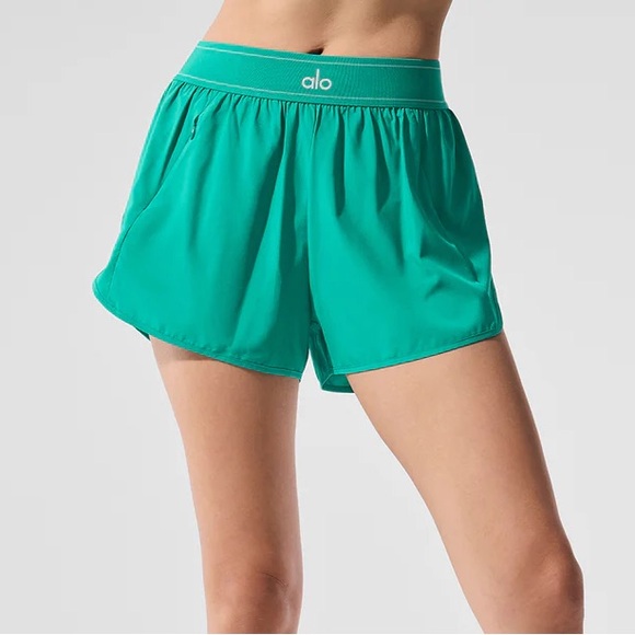 ALO Yoga Spruce Green Match Point Shorts XS NWT - Picture 1 of 5